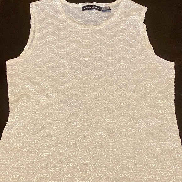 Impressions Off-White / Cream Lace Top Size Medium